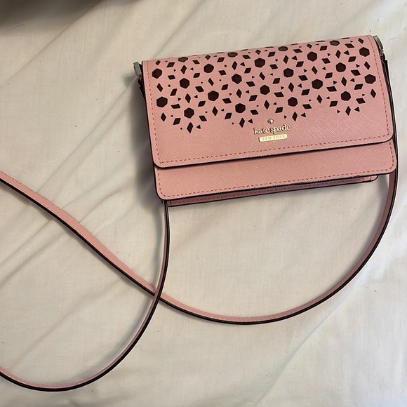 kate spade Handbags - Kate Spade Baby Pink Mini Small Cross Body Purse🌸♠️